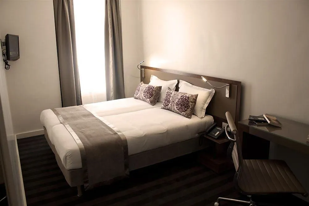 Hotel Art Batignolles 3*