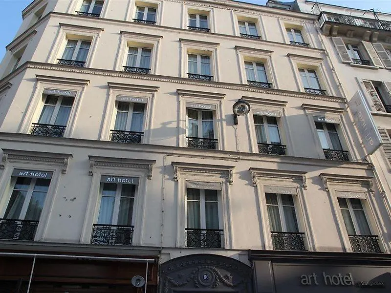 Art Batignolles Hotel 3*
