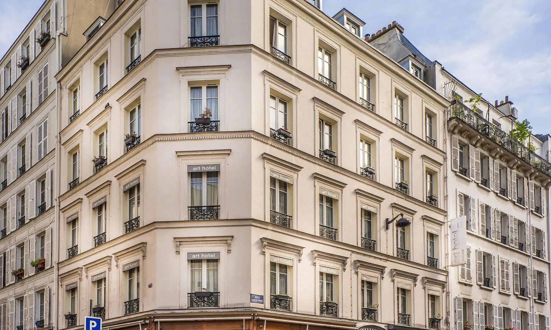 Art Batignolles Hotel