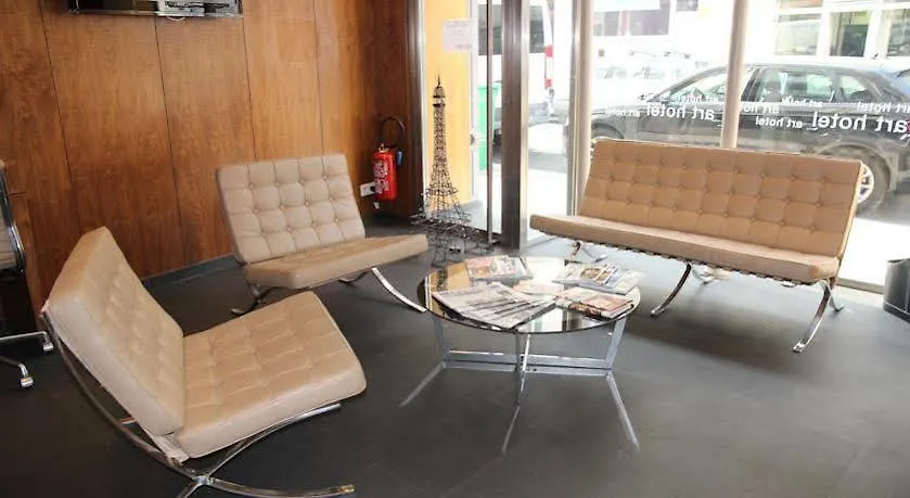 Art Batignolles Hotel 3*