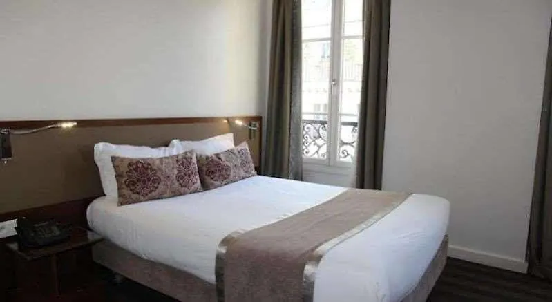 Art Batignolles Hotel 3*